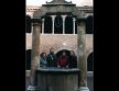guarda la galleria