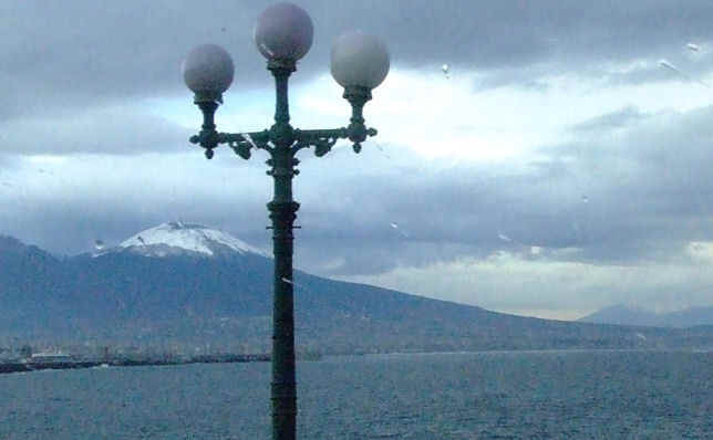 vesuvio.jpg (46557 byte)