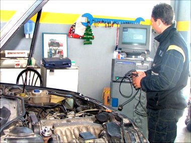 officina23.jpg (35602 byte)