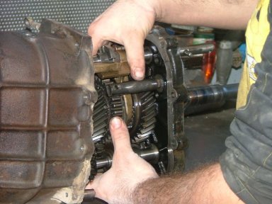 officina36.jpg (27700 byte)