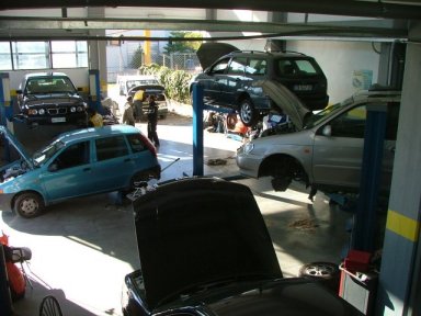 officina9.jpg (29103 byte)